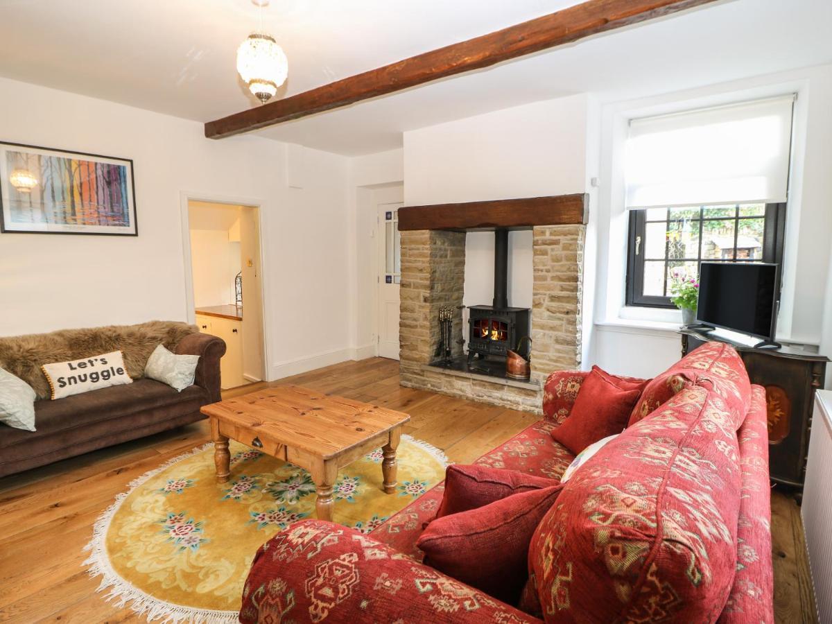 The Cottage Barnsley Exterior photo